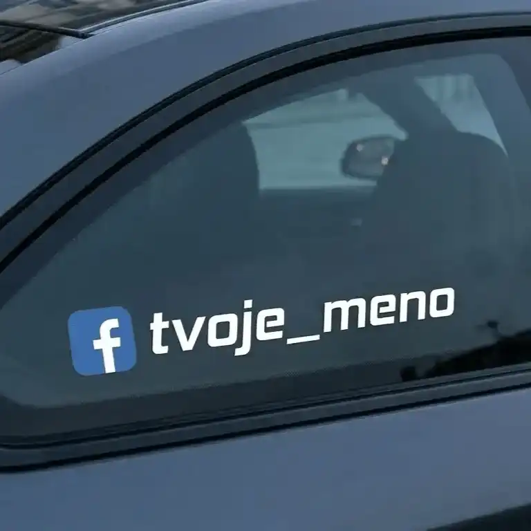 Facebook farebné logo